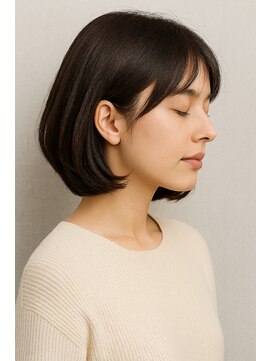 クラーロ フジノミヤ(Claro Fujinomiya) レディラインボブ　女性らしいフォルムと質感を強調