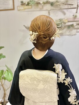 ヘアセットサロンエッジ(Edge) お仕事始めはお着物で抱き合わせヘア