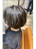 白髪ぼかし　ショートボブ