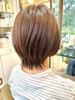 ビゼン 東伏見本店(hair make BIZEN)&nbsp;ショートボブウルフに白髪ぼかしカラー
