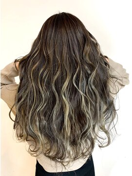 ラヴィエール(LAVIERE by R-EVOLUT) 外国人風カラー× 3Dハイライト　店長　柿本翔一朗