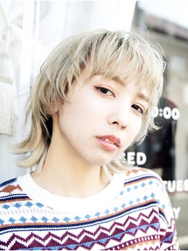 カムジーヘッドカミノウラ(COMEGHEAD KAMINOURA) ハイトーンマッシュウルフ　＃並木坂＃上通り＃トリートメント