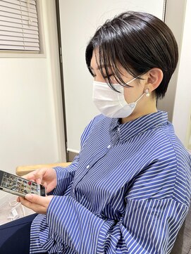フレーム ヘア ルーム 天王寺駅前店(FRAME hair room) 前髪長め黒髪ハンサムショート