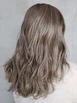 クリーム(CREAM)&nbsp;オリーブアッシュ_アッシュグレージュ