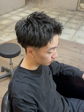 ミオ ベガ(Mio'' VEGA) 清潔感スパイキーショート×テーパーフェード