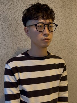 カットアンドトータルビューティ ヴァンキャトル(Cut&Total Beauty VINGT QUATRE) 【ソフトマッシュパーマヘア】