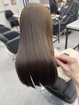 ペレ 栄 アネックス(PELE栄ANNEX) 韓国 くびれロング レイヤー ワンホンヘア 小顔前髪