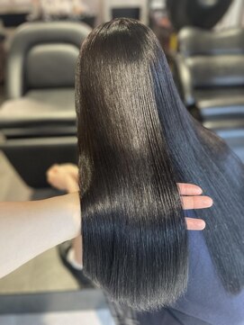 エルバイラビス 大宮(elu by lovis) 《三宅悠斗》縮毛矯正/艶髪/髪質改善