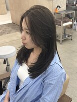 ニュート(Neut )&nbsp;レイヤーカットハッシュカットオリーブグレージュ