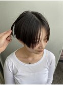 30代40代小顔ヘアハンサムコンパクト丸みショートボブ