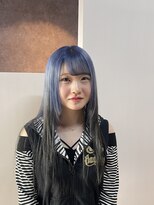 ヘアーワークス ボナ(HAIR WORKS bona.)&nbsp;淡ブルーとブラウンで叶える自然なコントラスト