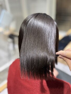 タミーズ 金山(Tummy's) 美髪改善ストレート