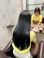 シシ 新宿(She 2.)&nbsp;黒髪ロング/ストレートロング/髪質改善/ツヤ髪/韓国風