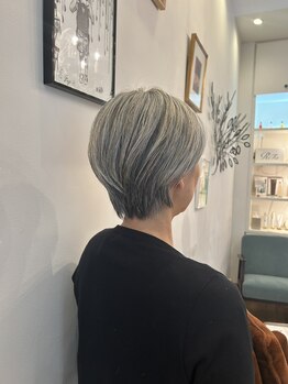 CasA hair【カーサヘアー】【11月1日NEW OPEN（予定）】の写真/【黒崎】話題の「イノアカラー」で髪を傷めず白髪をカバー！オイルの艶と圧倒的な発色で美しい仕上がりに