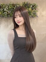ウト(Uto)&nbsp;レイヤーカット/パールブラウン/メテオ髪質改善/京都烏丸四条