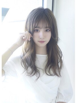 ソワリー 栄(THOiRY) 小顔カットが得意なスタイリストby坂元