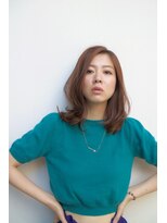 フーガ ニューヨーク 赤坂店(WHO-GA N.Y.) テラコッタカラー くびれミディ かき上げ前髪 丸顔似合わせ