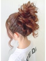 ウエスト(WEST)&nbsp;お団子風アレンジヘア