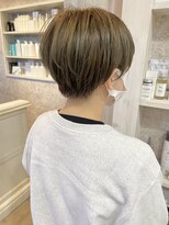 キャアリー(Caary)&nbsp;福山市美容室Caary マッシュショート オリーブアッシュ