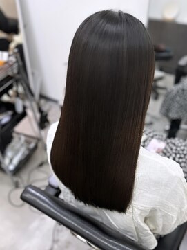 シンカ(shinka) shinkaストレート(髪質改善縮毛)＋艶出しトリートメント