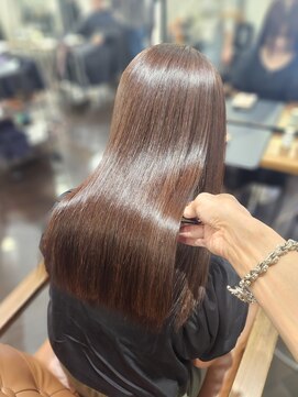 ネウィベルシア 名駅(newi belsia) ヌーディブラウン×リンゴ乾細胞トリートメント