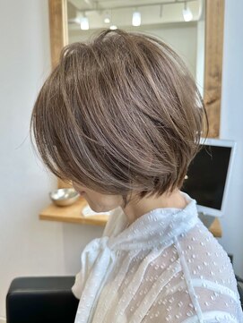 ハーツ(Heart's) 白髪ぼかし脱白髪染め似合わせショートボブ40代50代60代