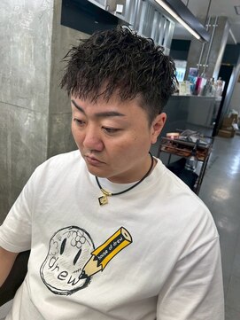 メンズサロン キング 高槻店(Men’s salon K!ng) 波巻きツイストスパイラルパーマ/フェザーパーマ/眉毛/メンズ