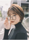 ショート ショートボブ ハンサムショート 前髪 暗めカラー