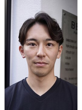 ベロ 福島(BELO) センターパート/大人ショート/ビジネスショート/ナチュラル