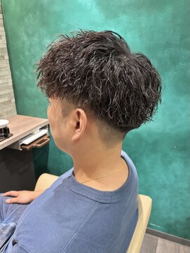 ラビマーニ(Labimani) 【Labimani】縦落ちツイストスパイラルパーマ