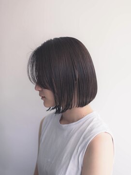 ニーイチイチ(211) 似合わせカットイメチェン/ボブミディ/サイドバング/ガーリー