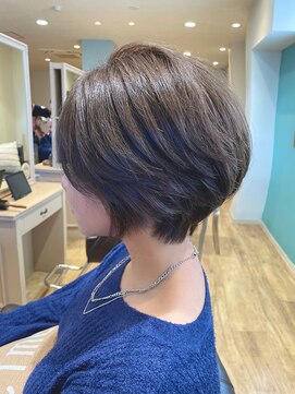ヘアーアンドスパ フラップス(FLAPS) ショートレイヤーボブ