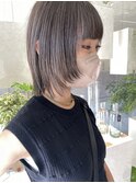 グレージュ。