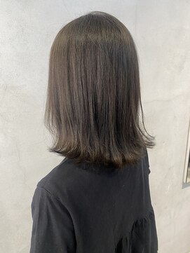 ミント(mint) 【オリーブカラー特化美容師】暗めのくすみオリーブグレー◎