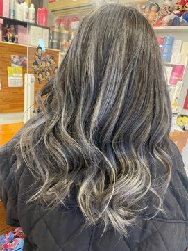 ヘア メイク ココ(hair make coco) ハイトーンと5レベルの組合せ♪♪♪