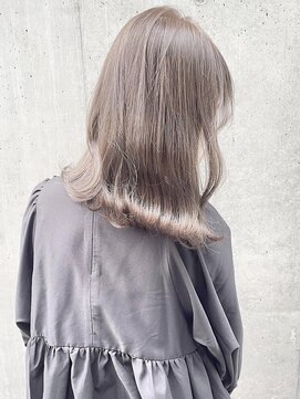 シー(shii..) 《shii..》#シアーベージュ#透明感カラー