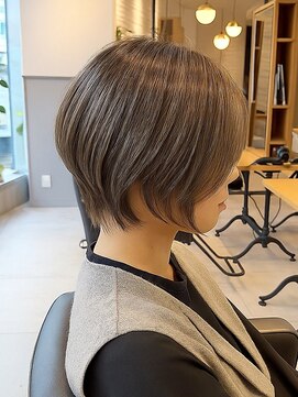 ヘアーカッティングガーデン ジャック モアザン 梅田店 ボブ/ショートボブ/ハイライト/30代/40代/大人女性/白髪ぼかし