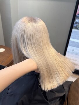 デイズ セカンド バイ エイト(DAYS 2nd by EIGHT) white beige