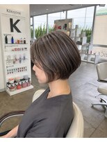 アトリーチェ 昭和店(ATTRICE) 40代大人女性の白髪ぼかしハイライト×丸みショートボブ