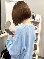 アトレ 梅田店(attrait)&nbsp;ベージュカラーで柔らかい雰囲気のボブスタイル