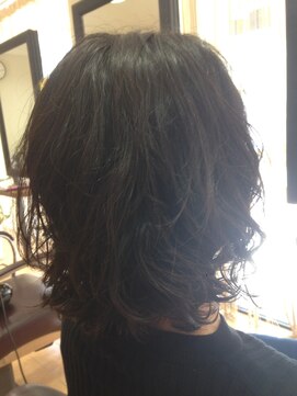 カズ 中津店(KAZU) 30代40代の大人女性にオススメお手入れ簡単パーマスタイル