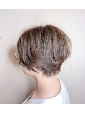 透け感マニッシュショートボブスタイル L ベル Belle のヘアカタログ ホットペッパービューティー