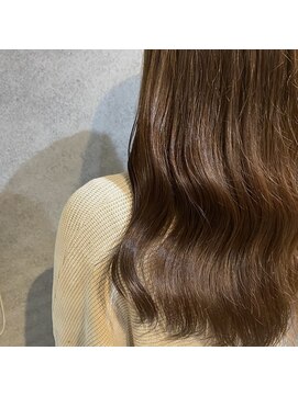ヘアサロンM 新宿 ミルクティーベージュ