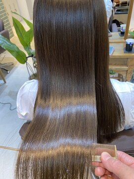 ジーナ 勝どき(Zina) デザインカラー/くびれヘア/似合わせカット/アースカラー[丸山]