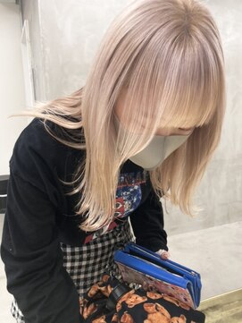 スー 渋谷(suu) ハイトーンホワイトベージュグレージュケアブリーチ