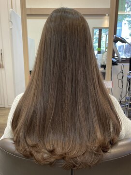 アルターリール(aL ter Rire) ロングレイヤーカット/澤瑞絵