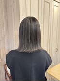 ハイライトでつくる*透け感アッシュグレーカラー