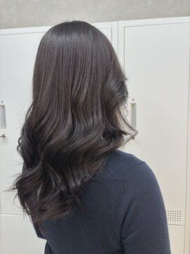 ロウ 札幌(ROW) 。美髪髪質改善トリートメント/似合わせカット/フェミニンロング