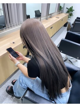 ペレ 渋谷(PELE) イメチェン/ホワイトブロンド/外ハネボブ/美髪/渋谷