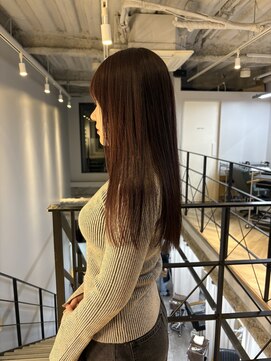 ヌープヘアーアイス(NUUP.hair ici) 20代30代寒色系カラーシースルーバンク艶感ストレート透明感